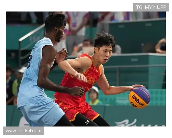 江苏男子三人篮球队四名队员因质疑判罚被取消资格，中国篮协处以停赛